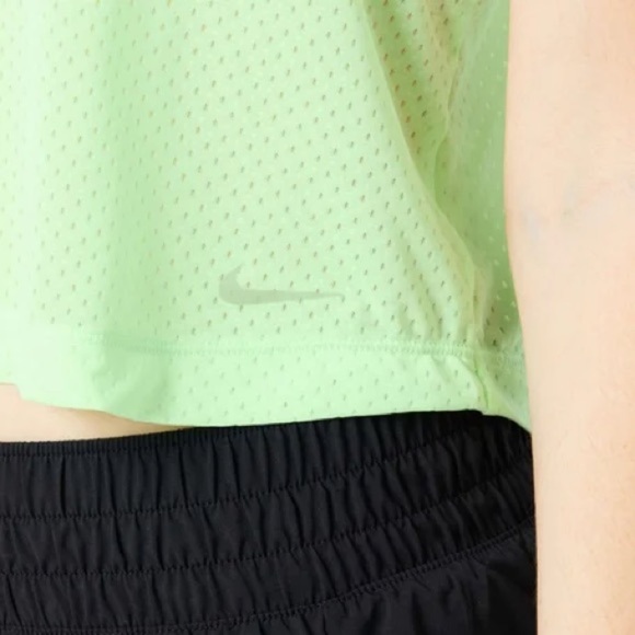 NWT Nike Women's One Classic Breathable Dri-FIT Tank Top Vapor Green size Large - Picture 3 of 8